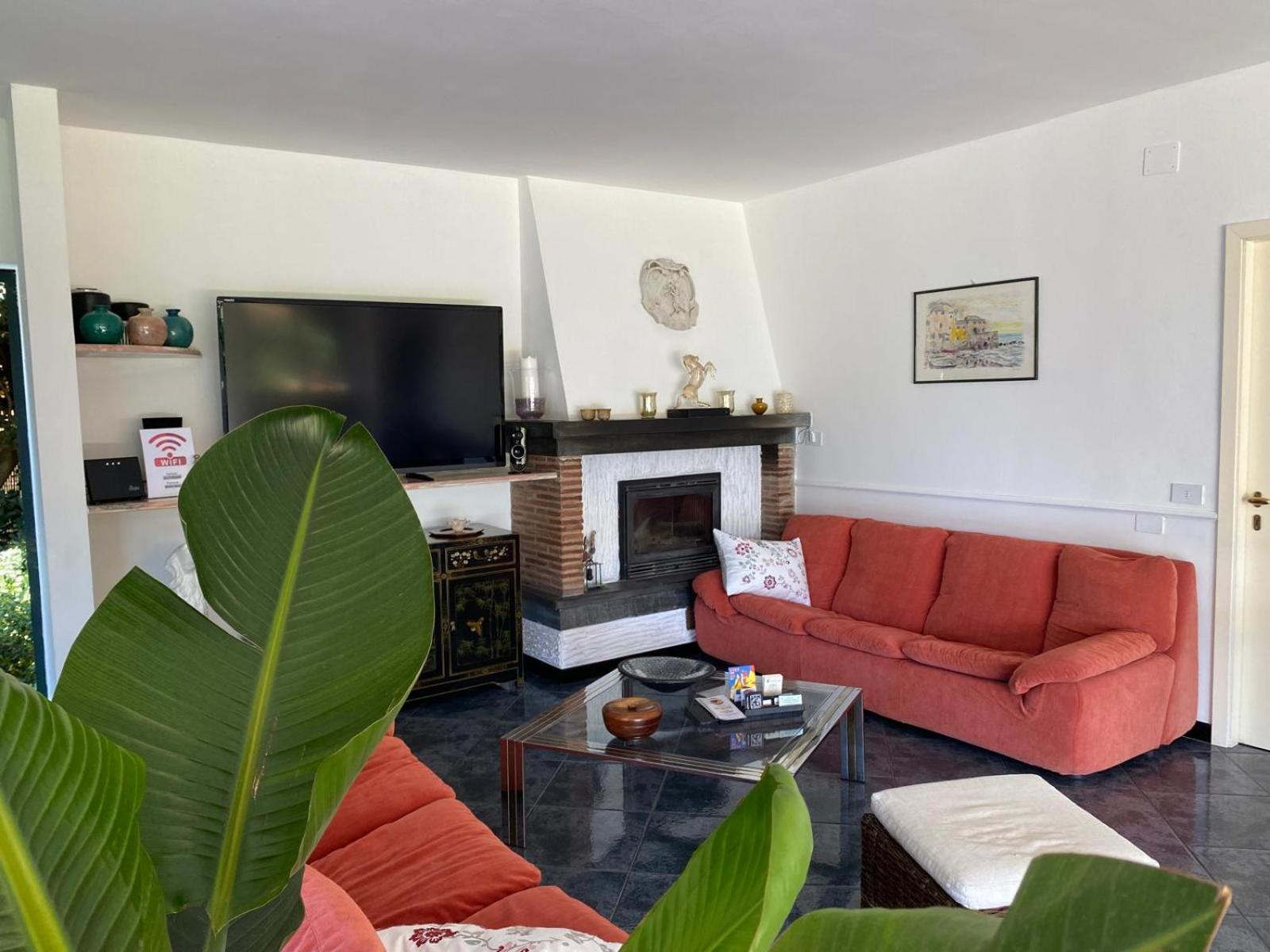 Versilia - Pietrasanta - Le Colmate Guesthouse Tonfano Extérieur photo